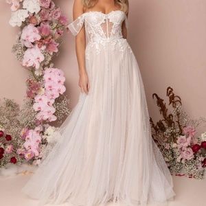 Madi Lane Kaiya - size 12